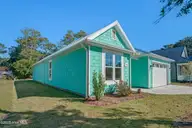 3506 E Oak Island Drive, Oak Island, NC 28465 — 3-bedroom home in Tranquil Harbor, Oak Island, NC, photo 8 of 55: 3506 E Oak Island Dr (8)