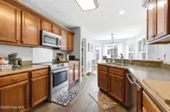 104 Shady Side Lane, New Bern, NC 28562 — 4-bedroom home in Berne Glade, New Bern, NC, photo 16 of 50: 24_104_Shady_Side_Lane_029
