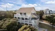 103 Grace Court, Emerald Isle, NC 28594 — 4-bedroom waterfront home in Windfall South, Emerald Isle, NC, photo 4 of 65: 103 Grace Court