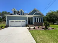 100 Tower Street, Southern Pines, NC 28387 — 4-bedroom home, Southern Pines, NC, photo 4 of 44: IMG_9609