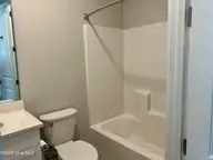 1558 Harbour Place Drive, Calabash, NC 28467 — 2-bedroom home in Kingfish Bay, Calabash, NC, photo 23 of 42: main bath2 - Copy