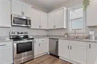 69 Bellows Lane, Rocky Point, NC 28457 — 4-bedroom home in Brick Chimney Landing, Rocky Point, NC, photo 10 of 40: 010-69BellowsLane-RockyPoint-NC-28457-SM