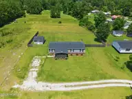 204 Kings Parkway, Hubert, NC 28539 — 3-bedroom manufactured home in Queens Village, Hubert, NC, photo 6 of 30
