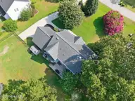 639 Par Drive, Jacksonville, NC 28540 — 5-bedroom home in Rock Creek, Jacksonville, NC, photo 9 of 57