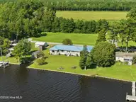 835 Foreman Lane, Belhaven, NC 27810 — 4-bedroom waterfront home, Belhaven, NC, photo 10 of 43: 835Foreman-10