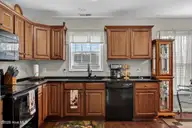 107 Brookhaven Drive, Richlands, NC 28574 — 3-bedroom home in Brookhaven, Richlands, NC, photo 12 of 34