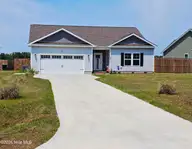 603 Bright Harvest Drive, Maysville, NC 28555 — 3-bedroom home in Batchelors Cove, Maysville, NC, photo 3 of 51