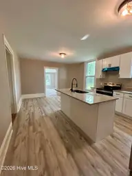 414 N Center Street, Mount Olive, NC 28365 — 3-bedroom home, Mount Olive, NC, photo 6 of 56: IMG_2107