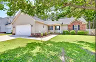 904 Huff Drive, Jacksonville, NC 28546 — 3-bedroom home in Pebble Crossing, Jacksonville, NC, photo 1 of 36