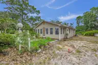 100 Williams Love Grove Ch Road, Hampstead, NC 28443 — 3-bedroom home, Hampstead, NC, photo 4 of 28