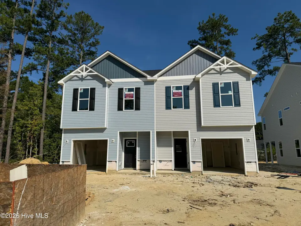 101 Chestnut Hill Drive, Jacksonville, NC 28546 — 3-bedroom townhome in Hunters Creek, Jacksonville, NC, photo 1 of 49