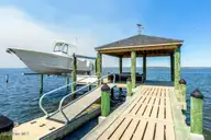7012 Sound Drive, Emerald Isle, NC 28594 — 5-bedroom waterfront home in Piney Point, Emerald Isle, NC, photo 3 of 24: 7012 Sound Drive
