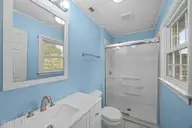 2600 N Hills Drive, New Bern, NC 28562 — 3-bedroom home in North Hills, New Bern, NC, photo 20 of 47: Master Bathroom