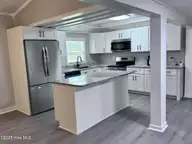 305 E Oak Street, Lake Waccamaw, NC 28450 — 3-bedroom home, Lake Waccamaw, NC, photo 12 of 44: Kitchen