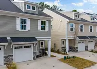 4608 Sweet Jasmine Run, Wilmington, NC 28412 — 3-bedroom townhome in Jasmine South, Wilmington, NC, photo 3 of 40