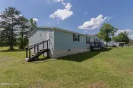 122 Woodbrook Drive, Midway Park, NC 28544 — 3-bedroom manufactured home in Woodbrook, Midway Park, NC, photo 5 of 47