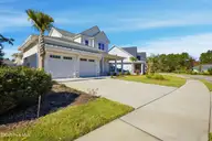 633 Bedminister Lane, Wilmington, NC 28405 — 4-bedroom home in Landfall, Wilmington, NC, photo 4 of 76