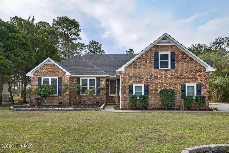 227 The Cape Boulevard, Wilmington, NC 28412 — 4-bedroom home in The Cape, Wilmington, NC, photo 1 of 38: 227TheCapeBoulevard-2