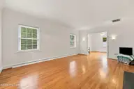 109 W 13th Street, Washington, NC 27889 — 3-bedroom home, Washington, NC, photo 18 of 54: 17-web-or-mls-IMG_0008_edit