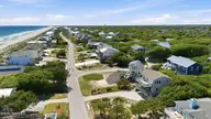 6820 Ocean Drive, Emerald Isle, NC 28594 — 3-bedroom waterfront home in Columbus Square, Emerald Isle, NC, photo 6 of 39: 6820 Ocean Drive