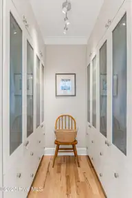 978 S Bald Head Wynd, Bald Head Island, NC 28461 — 4-bedroom waterfront home in BHI Loggerhead Beach, Bald Head Island, NC, photo 21 of 54: 978_south_bald_head_wynd-22_455