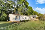 114 Radford Drive, Goldsboro, NC 27530 — 2-bedroom manufactured home in Rosewood Acres, Goldsboro, NC, photo 3 of 25: 114 Radford Dr-3