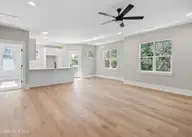 4926 Oleander Drive Unit D, Wilmington, NC 28403 — 3-bedroom townhome, Wilmington, NC, photo 2 of 31: 4926 Oleander Dr Unit D MLS-19