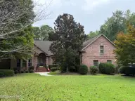 307 Taberna Circle, New Bern, NC 28562 — 4-bedroom home in Taberna, New Bern, NC, photo 1 of 18: IMG_2877