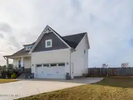 38 Muscadine Way, Smithfield, NC 27577 — 3-bedroom home in Heritage Ridge, Smithfield, NC, photo 2 of 30: 003-1280x960-38-muscadine-way