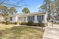 108 S Eden Drive, Washington, NC 27889 — 3-bedroom home in Smallwood, Washington, NC, photo 4 of 51: 4-web-or-mls-IMG_0003