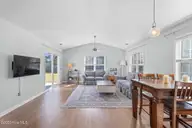 7406 Foxwerth Drive, Wilmington, NC 28411 — 3-bedroom home in Chesney Place, Wilmington, NC, photo 8 of 46: 8-web-or-mls-GI - 7406 Foxwerth Dr - Lis