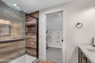 418 Vicksburg Court, Havelock, NC 28532 — 5-bedroom waterfront home in Plantation Harbor, Havelock, NC, photo 20 of 39: Bathroom 2