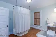 411 Queen Street, New Bern, NC 28560 — 3-bedroom home in New Bern Downtown Historic, New Bern, NC, photo 13 of 24: 411 queen master bath