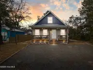 125 NW 15th Street, Oak Island, NC 28465 — 3-bedroom home, Oak Island, NC, photo 3 of 45