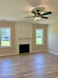 187 Spring Meadows Drive, Aberdeen, NC 28315 — 3-bedroom home in Spring Meadows, Aberdeen, NC, photo 5 of 27: IMG_4098