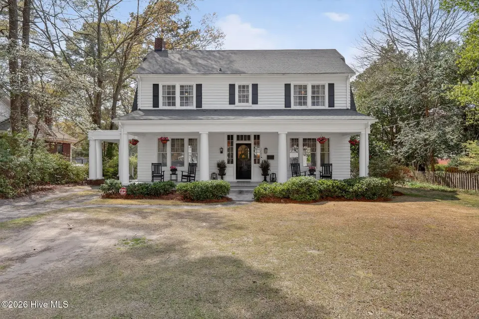 1505 Nash Street N, Wilson, NC 27893 — 3-bedroom home in West End Park, Wilson, NC, photo 1 of 43: Front