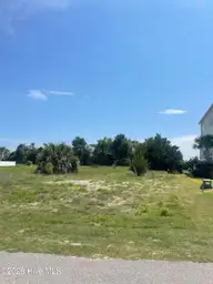 869 Heron Landing Wynd, Holden Beach, NC 28462 — 4-bedroom home in Heron Landing, Holden Beach, NC, photo 5 of 23