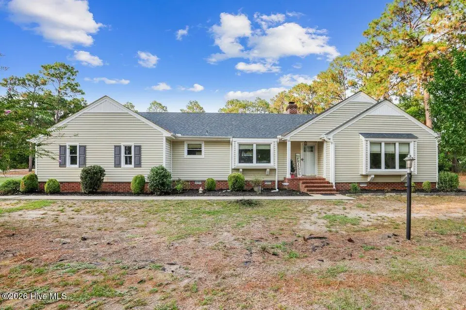 401 Yearling Drive, Goldsboro, NC 27534 — 3-bedroom home in Stratford Acres, Goldsboro, NC, photo 1 of 53: 401 Yearling Dr Front View