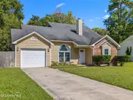 2678 Idlebrook Circle, Midway Park, NC 28544 — 4-bedroom home in Hunters Creek, Midway Park, NC, photo 3 of 33