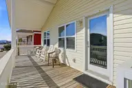 2004 W Beach Drive, Oak Island, NC 28465 — 4-bedroom waterfront home, Oak Island, NC, photo 5 of 54: 2004_W_Beach_Dr_Oak_Island_NC (26)