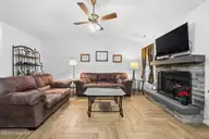 225 Spruce Court, Jacksonville, NC 28546 — 3-bedroom home in Willow Woods, Jacksonville, NC, photo 10 of 74