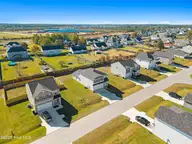 511 Sandy Hollow Drive, Jacksonville, NC 28540 — 4-bedroom home in Sandy Hollow, Jacksonville, NC, photo 8 of 52: JAC-SandyHollow-Givens-511 SandHollowDr-
