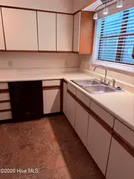812 Hidden Branches Close, Winterville, NC 28590 — 2-bedroom townhome in Treetops, Winterville, NC, photo 11 of 26: 812Kitchen1
