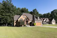 219 Laurel Drive, Pikeville, NC 27863 — 4-bedroom home in Glenn Laurel, Pikeville, NC, photo 3 of 32