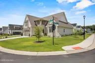 628 Waterstone Drive, Wilmington, NC 28411 — 4-bedroom waterfront home in Waterstone, Wilmington, NC, photo 6 of 77