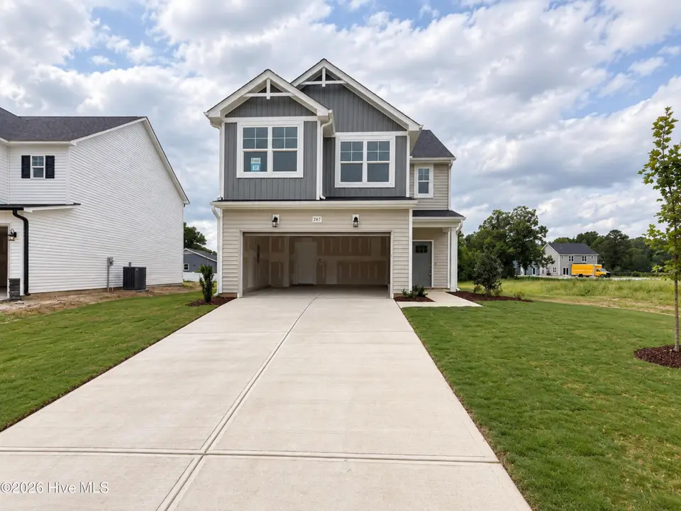 267 Crossvine Street, Selma, NC 27576 — 3-bedroom home in Emily Gardens, Selma, NC, photo 1 of 17