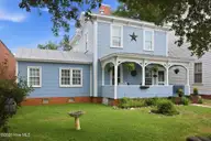 122 E 2nd Street, Washington, NC 27889 — 3-bedroom home in Historic District, Washington, NC, photo 4 of 49: 4-web-or-mls-IMG_0003 (1)