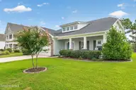 421 Island End Court, Wilmington, NC 28412 — 4-bedroom home in Willow Glen, Wilmington, NC, photo 3 of 45