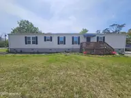 217 Dorcas Drive, Newport, NC 28570 — 2-bedroom manufactured home in Calvin Heights, Newport, NC, photo 1 of 37: dorcasdr