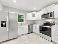 128 Robinhood Drive, Jacksonville, NC 28546 — 3-bedroom home in Sherwood Forest, Jacksonville, NC, photo 19 of 64